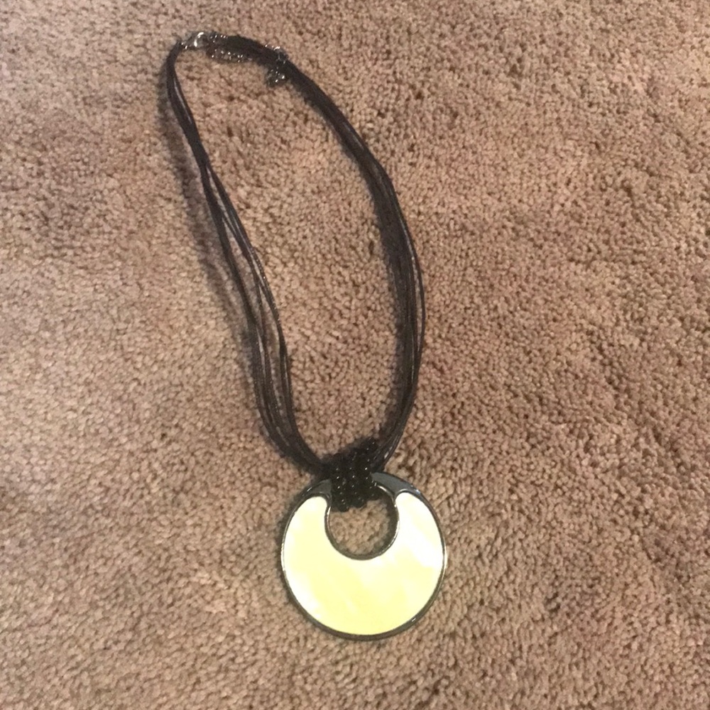 Mother of pearl pendant